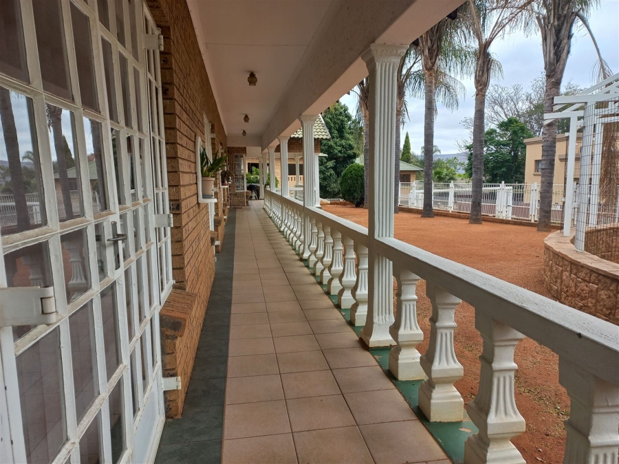 5 Bedroom Property for Sale in Cashan North West